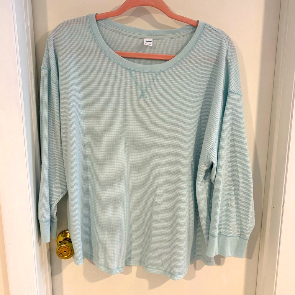 Old Navy Blue Aqua Thermal Size XL